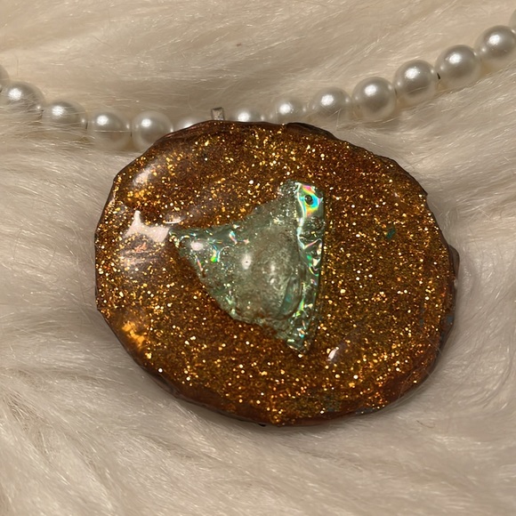 Faux Pearls & Stretchy One of a Kind Rare Unique Handmde Charm Necklace - Picture 6 of 17